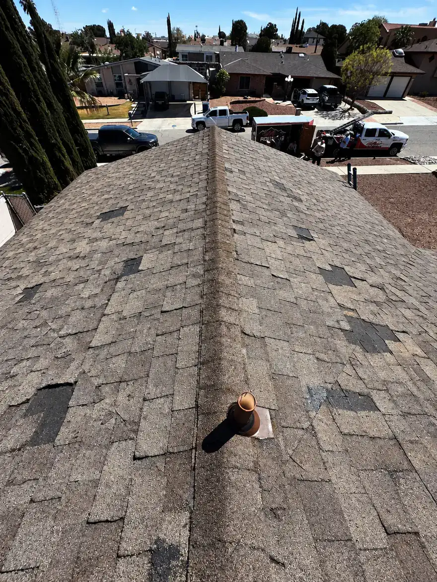 Shingle roof replacement in El Paso before